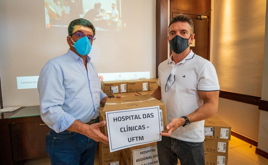 Adesg participa de doação de capacetes respiratórios para o tratamento da Covid em Uberaba